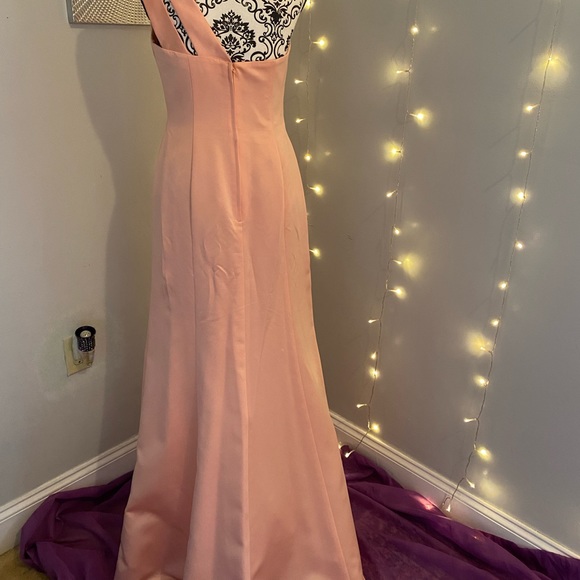 David’s Bridal Dress. - Picture 2 of 10